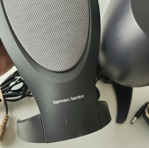 Harman Kardon Rev A00 Computer Speakers AC Adapter - Picture 4 of 7